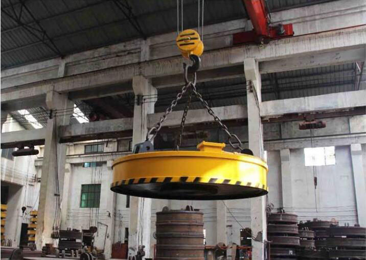 8 scrap electric lifting magnet.jpg